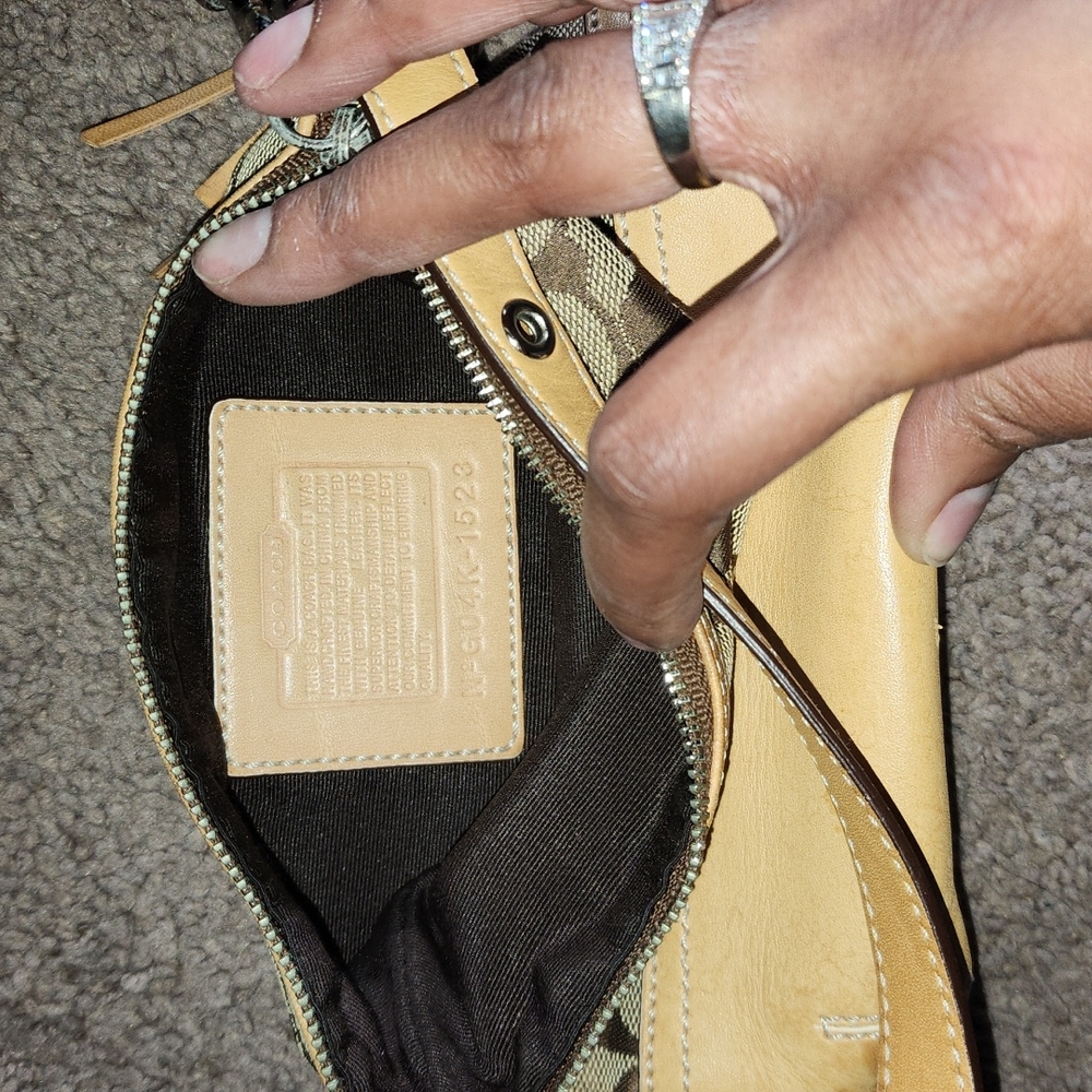 Authentic Coach Mini Bag - Picture 3 of 4